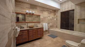 Casa Amarillo Jaco Costa Rica