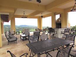 Casa Amarillo Jaco Costa Rica