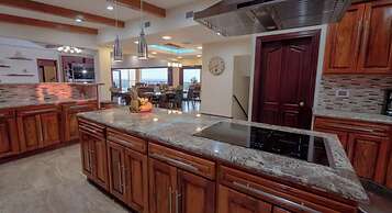 Casa Amarillo Jaco Costa Rica