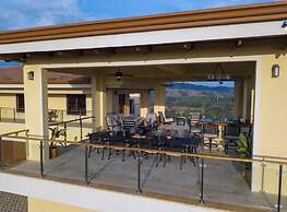 Casa Amarillo Jaco Costa Rica