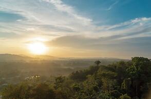 Casa Amarillo Jaco Costa Rica