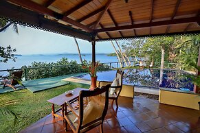 South Point Cottage - Whole Villa 3 Bedrooms (Sleeps 6)