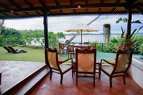 South Point Cottage - Whole Villa 3 Bedrooms (Sleeps 6)