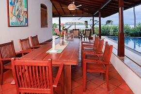 South Point Cottage - Whole Villa 3 Bedrooms (Sleeps 6)