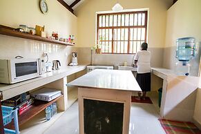 The Chalet - Whole Villa 2 Bedroom (Sleeps 4)