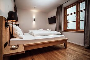 the salt townhouse