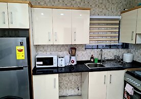 Comfy & Cozy Hideout  Close to Highway