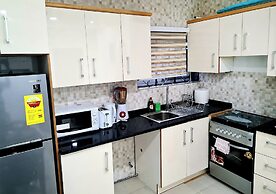 Comfy & Cozy Hideout  Close to Highway