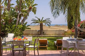 Larnaca Chelidonia Seafront Villa