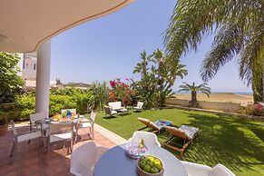 Larnaca Chelidonia Seafront Villa