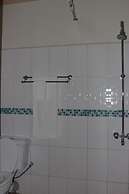 Montane Safaris Hotel