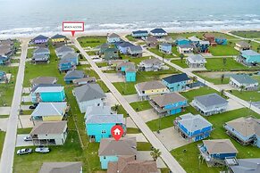 Pelicans Landing 2 Bedroom Home by RedAwning