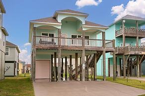 Pelicans Landing 2 Bedroom Home by RedAwning