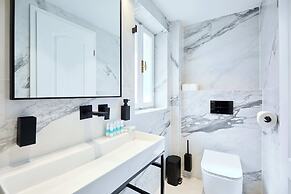 Black Water Bay house