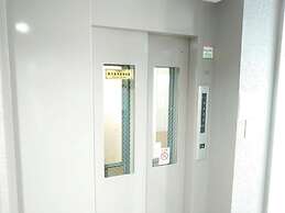 Van Vale South House 505