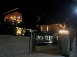 A Thia Homestay