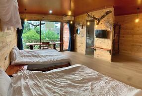 A Thia Homestay