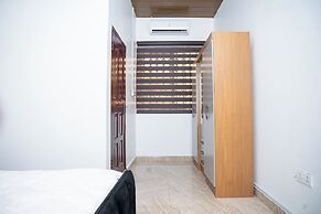 Cute & Comfy Condo  Close to Highway