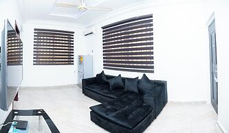 Cute & Comfy Condo  Close to Highway