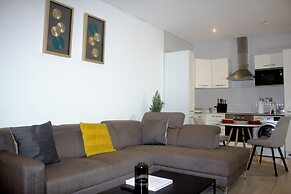 Fantastic Luxury Gem 5 Location Pool Gym