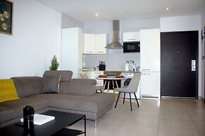 Fantastic Luxury Gem 5 Location Pool Gym