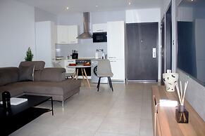 Fantastic Luxury Gem 5 Location Pool Gym