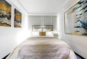 1 Bed 1 Bath 1 Parking Boutique Apt