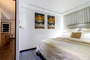 1 Bed 1 Bath 1 Parking Boutique Apt