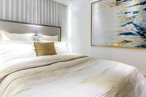 1 Bed 1 Bath 1 Parking Boutique Apt