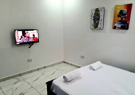 Gorgeous Quiet & Comfy Close to Highway