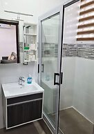 Gorgeous Quiet & Comfy Close to Highway