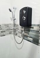 Gorgeous Quiet & Comfy Close to Highway