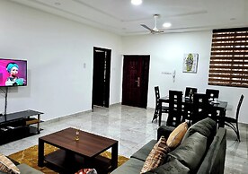 Gorgeous Quiet & Comfy Close to Highway