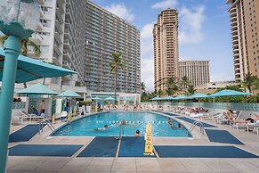 Romanna's Oahu Getaway with Heated Pool & City Views