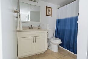 Romanna's Oahu Getaway with Heated Pool & City Views