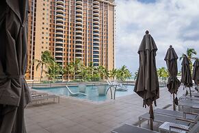 Romanna's Oahu Getaway with Heated Pool & City Views