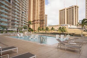 Romanna's Oahu Getaway with Heated Pool & City Views