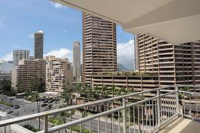 Romanna's Oahu Getaway with Heated Pool & City Views