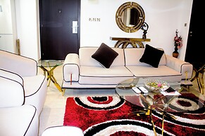 Immaculate Beauty Gem Location Pools Gym