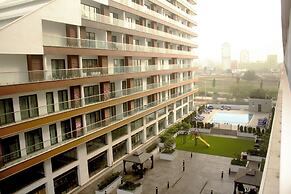 Immaculate Beauty Gem Location Pools Gym