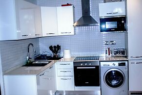 Immaculate Beauty Gem Location Pools Gym