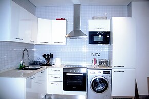 Immaculate Beauty Gem Location Pools Gym