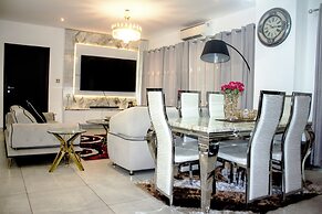 Immaculate Beauty Gem Location Pools Gym