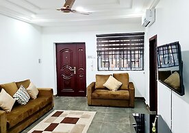 Modern Comfy & Quiet  Close to Highway