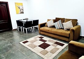 Modern Comfy & Quiet  Close to Highway