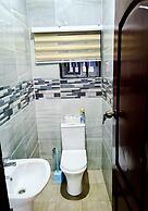 Modern Comfy & Quiet  Close to Highway