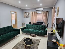 Spacious Luxury 3Bed Hse in Tema Netflix