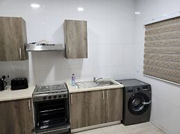 Spacious Luxury 3Bed Hse in Tema Netflix