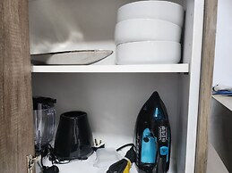 Spacious Luxury 3Bed Hse in Tema Netflix