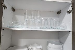 Spacious Luxury 3Bed Hse in Tema Netflix